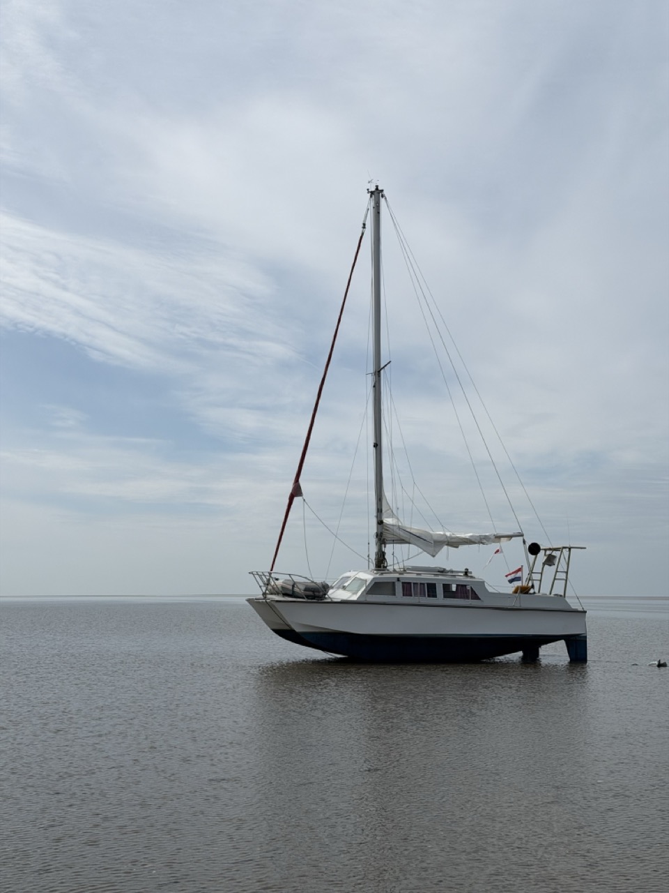 Well maintained, new standing rigging, 20HP Suzuki