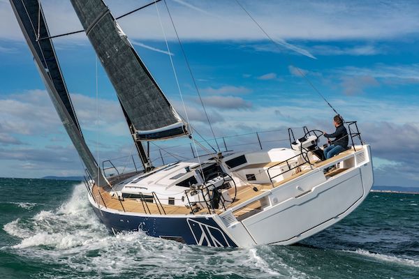 DUFOUR 530 - Photo