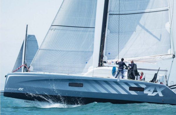 OUTREMER 4X - Photo