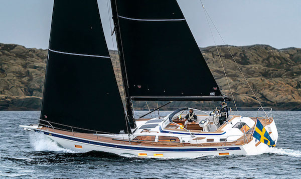 HALLBERG-RASSY 50 - Photo