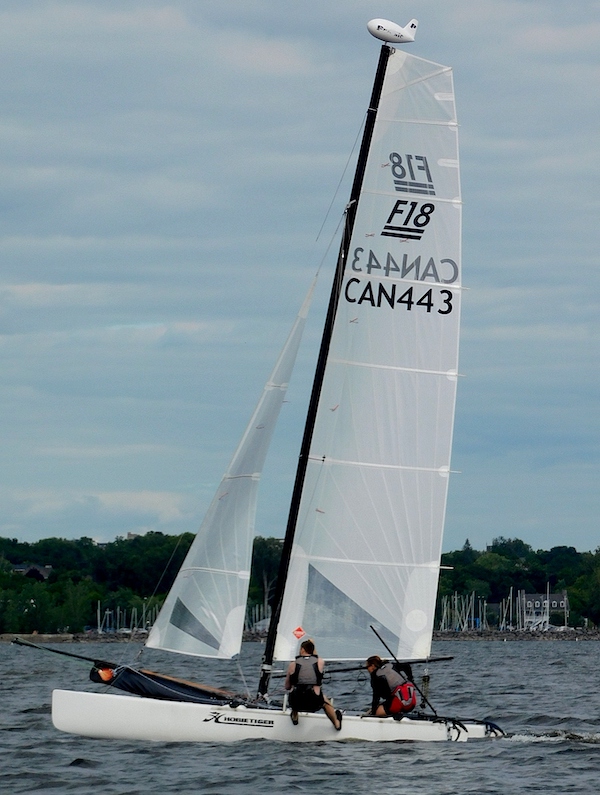 HOBIE TIGER 18 - Photo