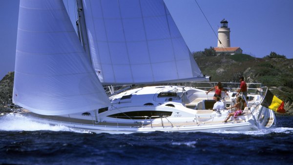 ETAP 48ds - Photo