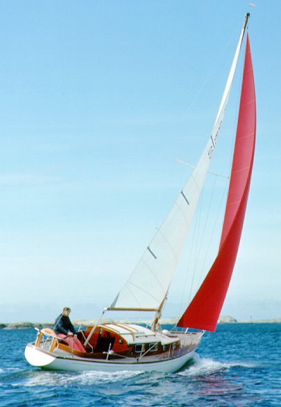 HALLBERG-RASSY P-28 - Photo