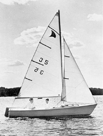 PACESHIP 17 - Photo