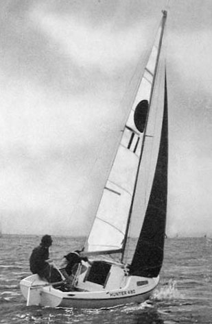 HUNTER 490 (LEE) - Photo
