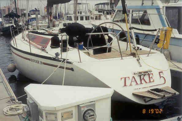 DUFOUR F39 - Photo