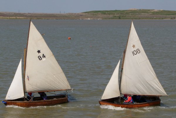 HAMBLE STAR - Photo
