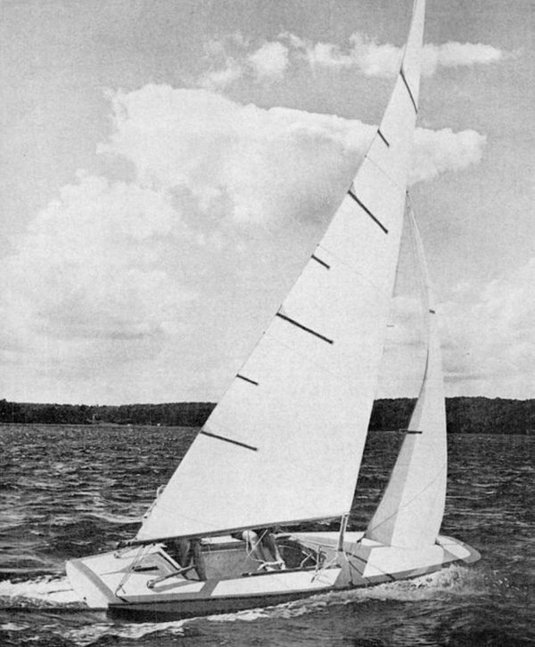 M-16 SCOW - Photo