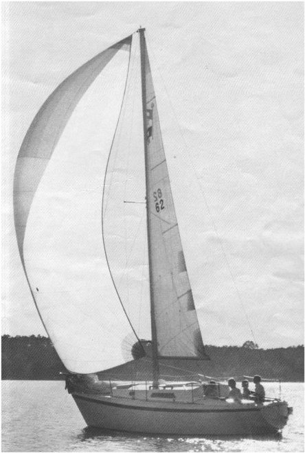 PEARSON 28 (1975-80) - Photo