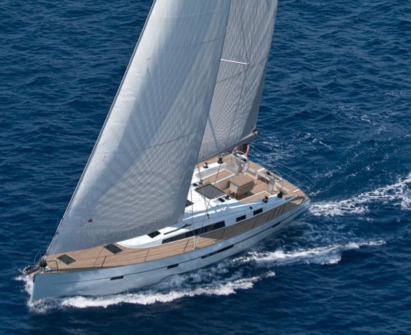 BAVARIA CRUISER 56