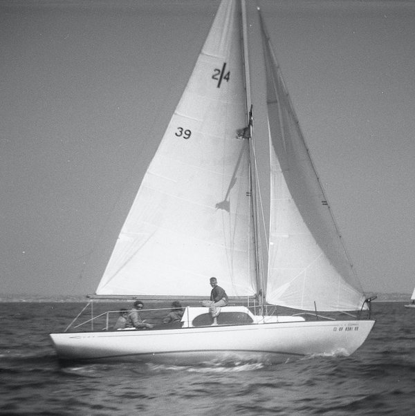 ISLANDER 24 - Photo