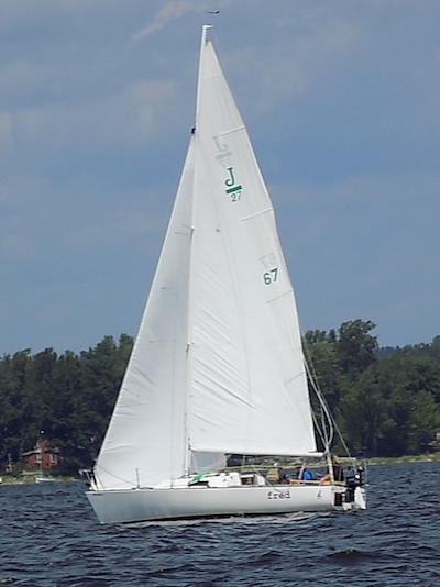 J/27 - Photo