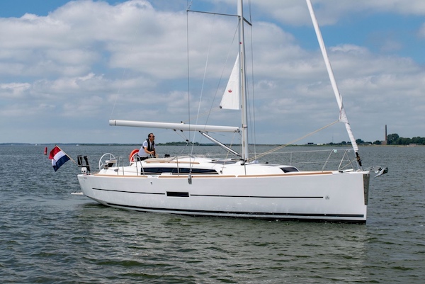 DUFOUR 360 GRAND LARGE - Photo