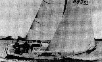 PEARSON 32 - Photo
