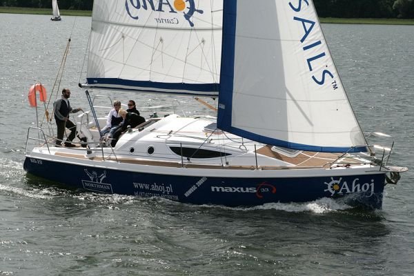 MAXUS 33 (CB) - Photo
