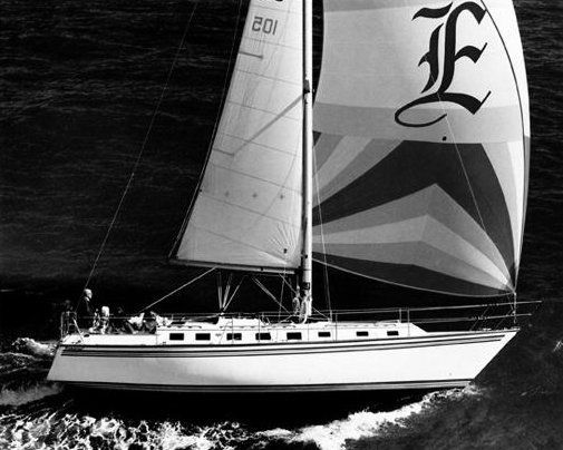 ENDEAVOUR 38 - Photo