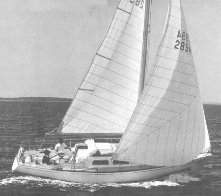 PEARSON 33 - Photo