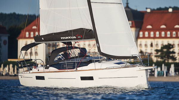 MAXUS 34 - Photo