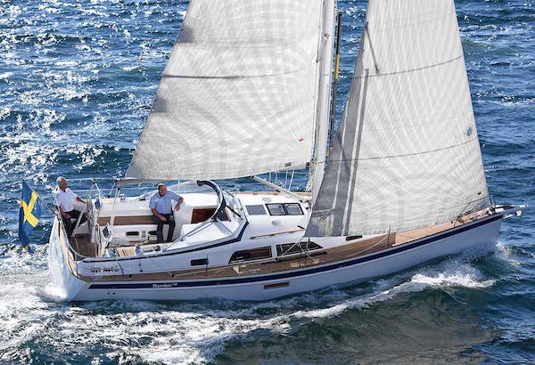 HALLBERG-RASSY 340 - Photo