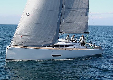 ELAN 400 - Photo