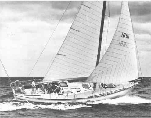 HINCKLEY 48 - Photo