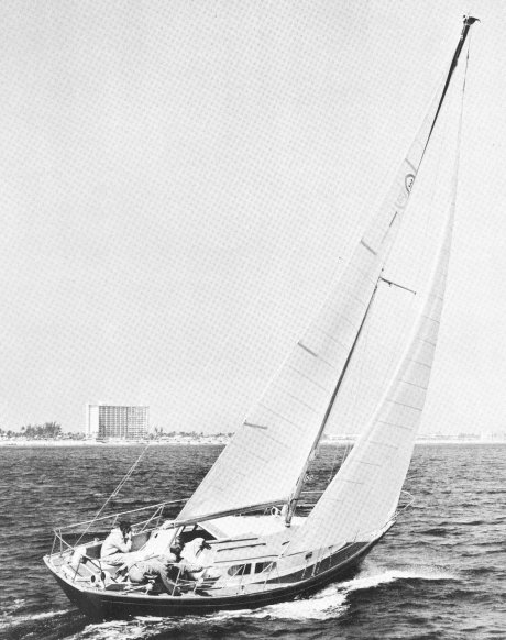 CHEROKEE 32 (CHRIS-CRAFT)