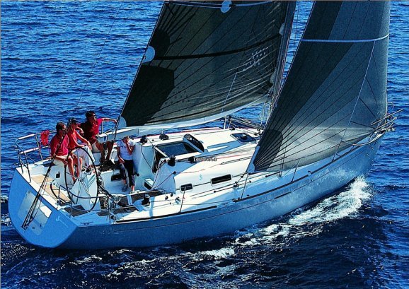 FIRST 36.7 (BENETEAU) - Photo