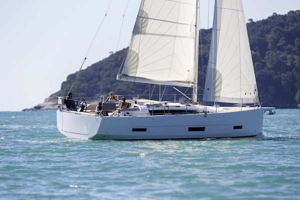 DUFOUR 390 GRAND LARGE - Photo