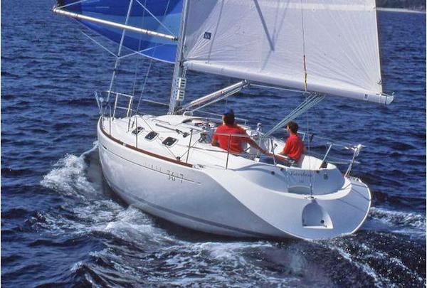 FIRST 36S7 (BENETEAU) - Photo