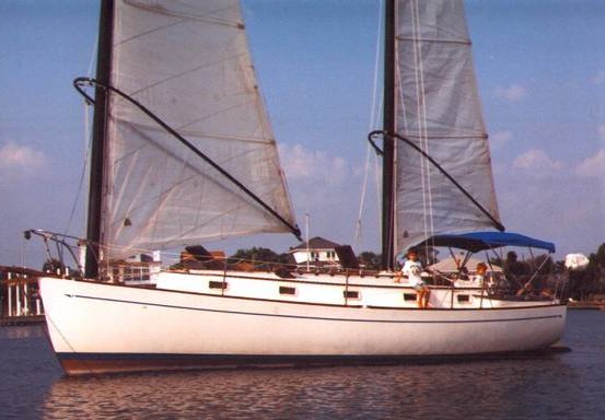 FREEDOM 33 - Photo