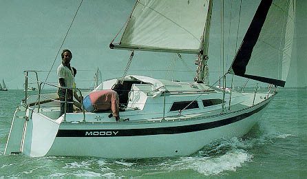 MOODY 27 - Photo