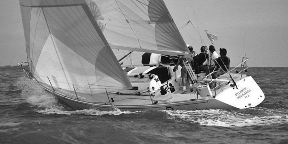 J/39 - Photo
