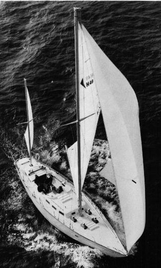 HUGHES 48 - Photo