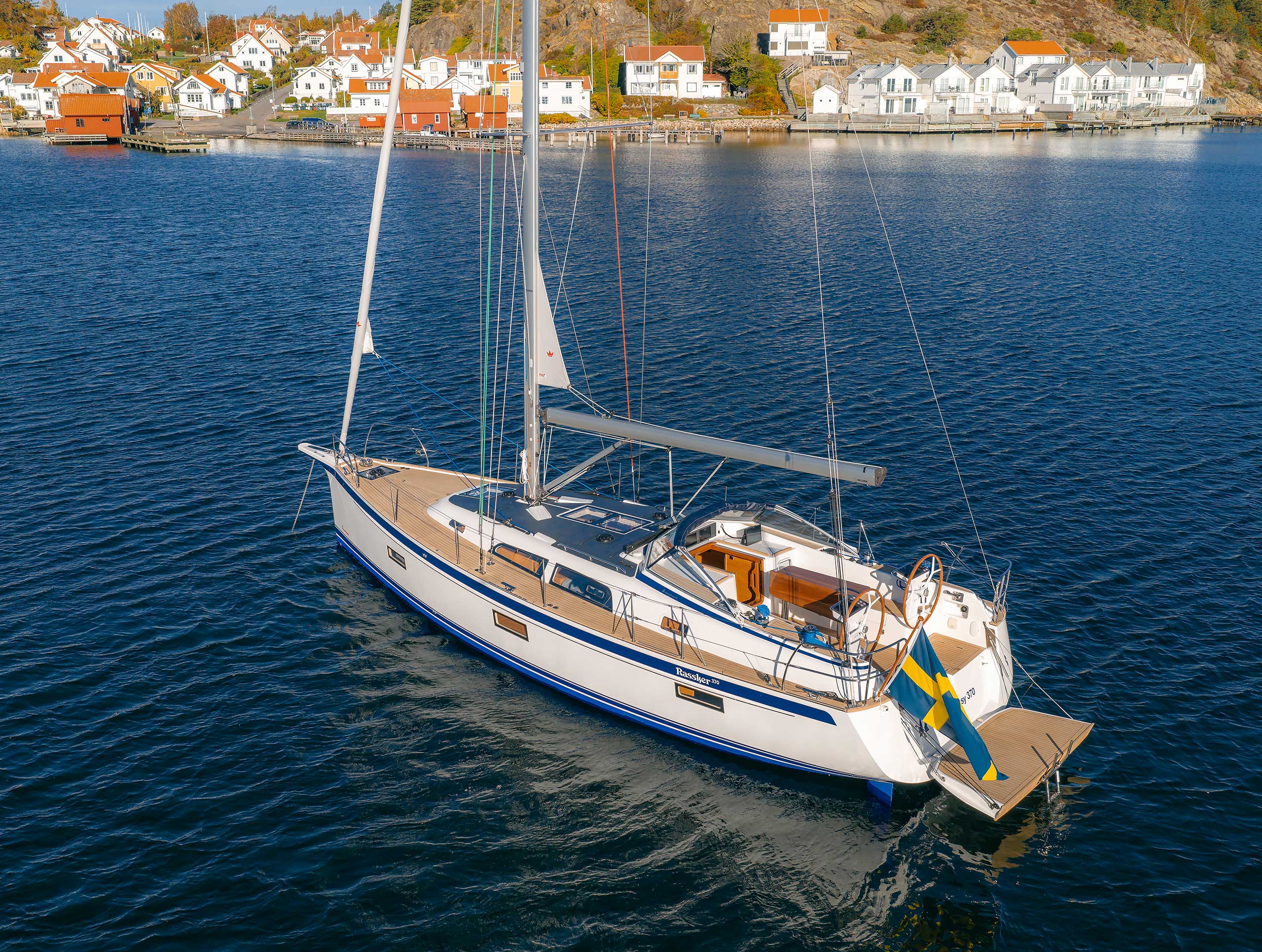 Hallberg-Rassy 370 - User-uploaded