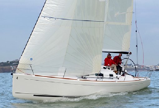 FIRST 10R (BENETEAU) - Photo