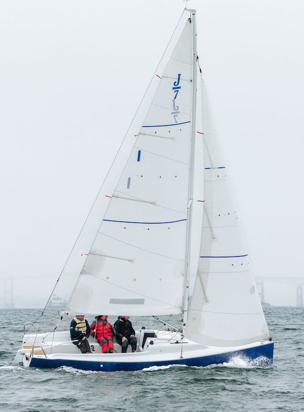 J/7 - Photo