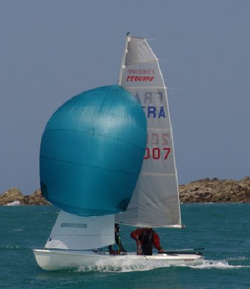 EQUIPE - Photo