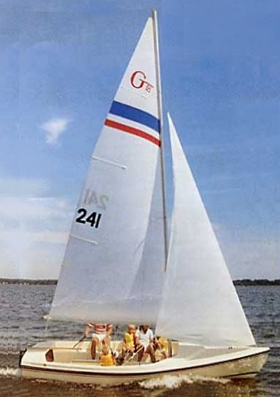 GLOUCESTER 18 (WHITECAP) - Photo