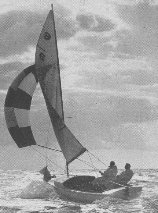EXPLORER 17 (SAILSTAR) - Photo