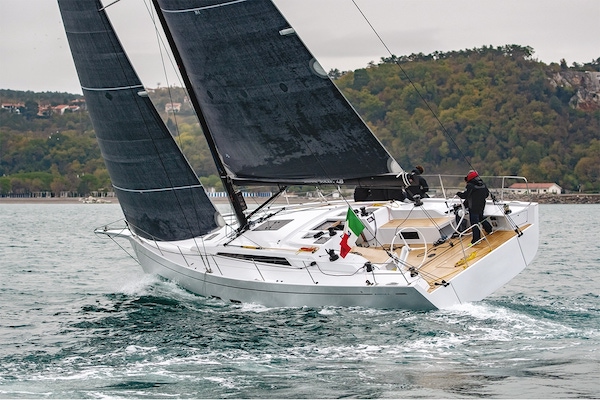 GRAND SOLEIL 48 RACE - Photo