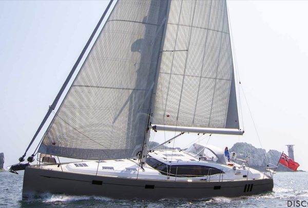 DISCOVERY 48 - Photo