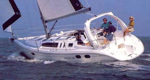 HUNTER 380 - Photo