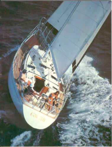 GOLDEN WAVE 38 - Photo
