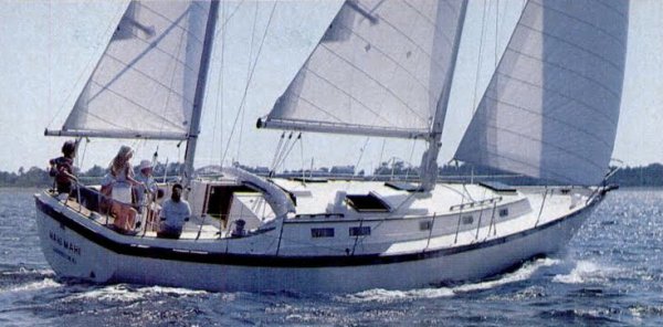 PEARSON 424 KETCH - Photo