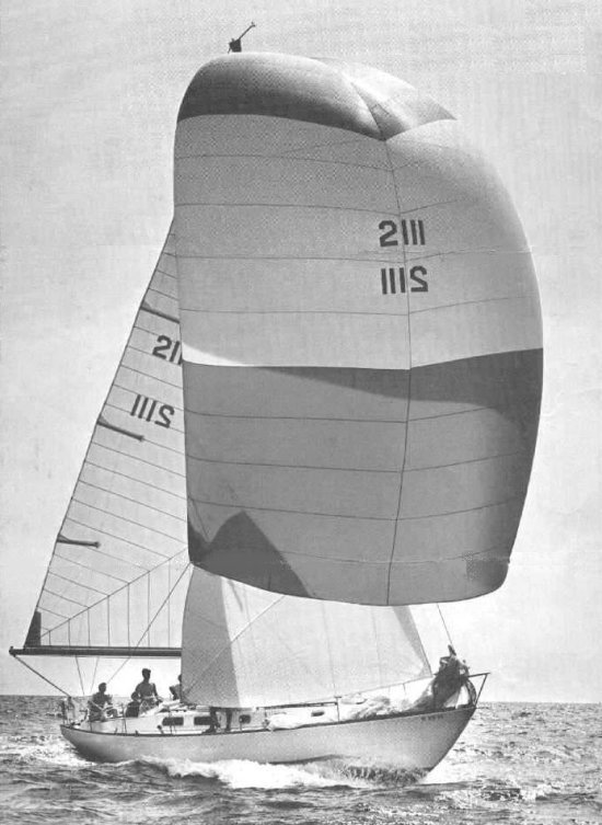 PEARSON 43 - Photo