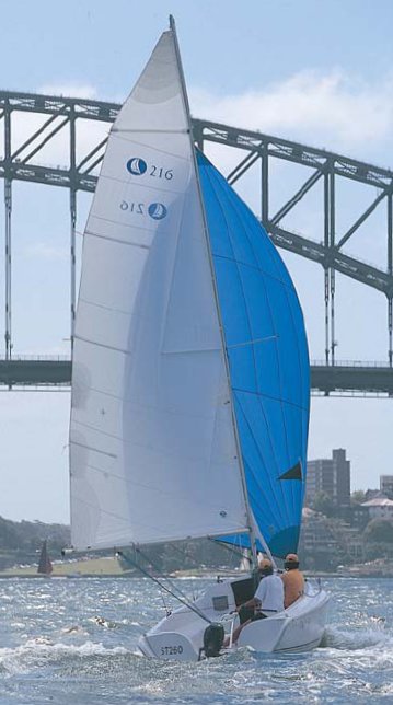 HUNTER 216 - Photo