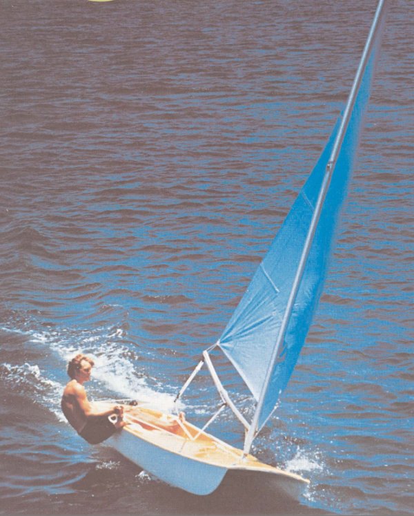 HOBIE MONOCAT 12 - Photo