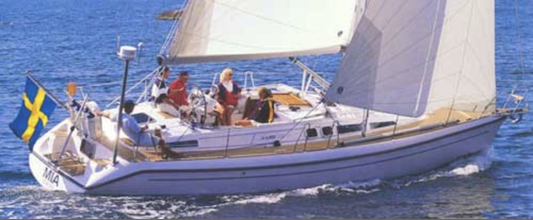 MAXI 38+ - Photo