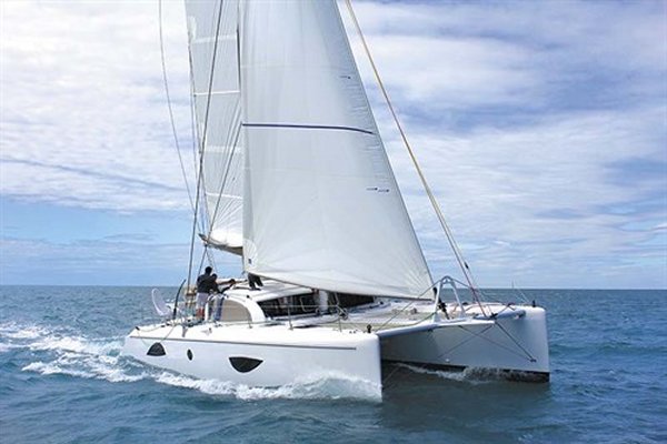 OUTREMER 49 - Photo
